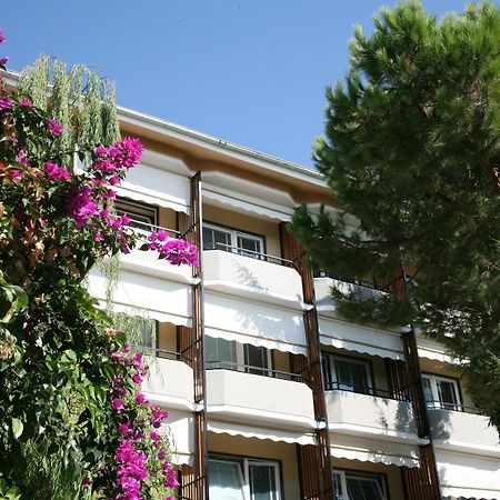 Hotel Palace Varazze Buitenkant foto