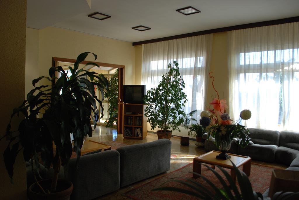 Hotel Palace Varazze Buitenkant foto